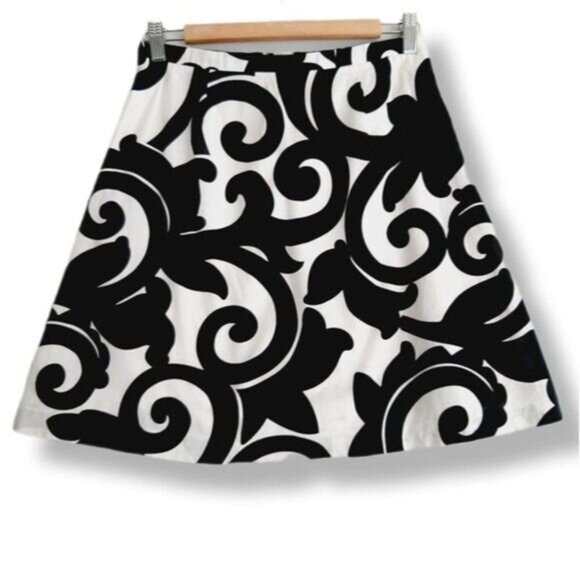 J. CREW Scroll Floral A-Line Mini Skirt B&W Sz 0 - Picture 2 of 8